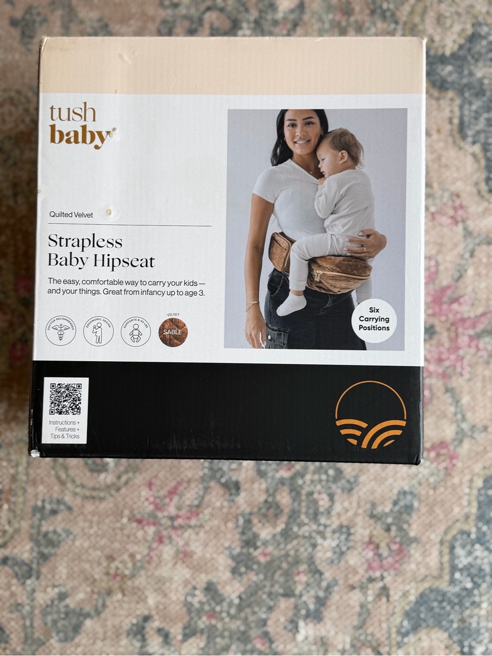 tushbaby Strapless Baby Hipseat in Sable - Quilted Velvet
